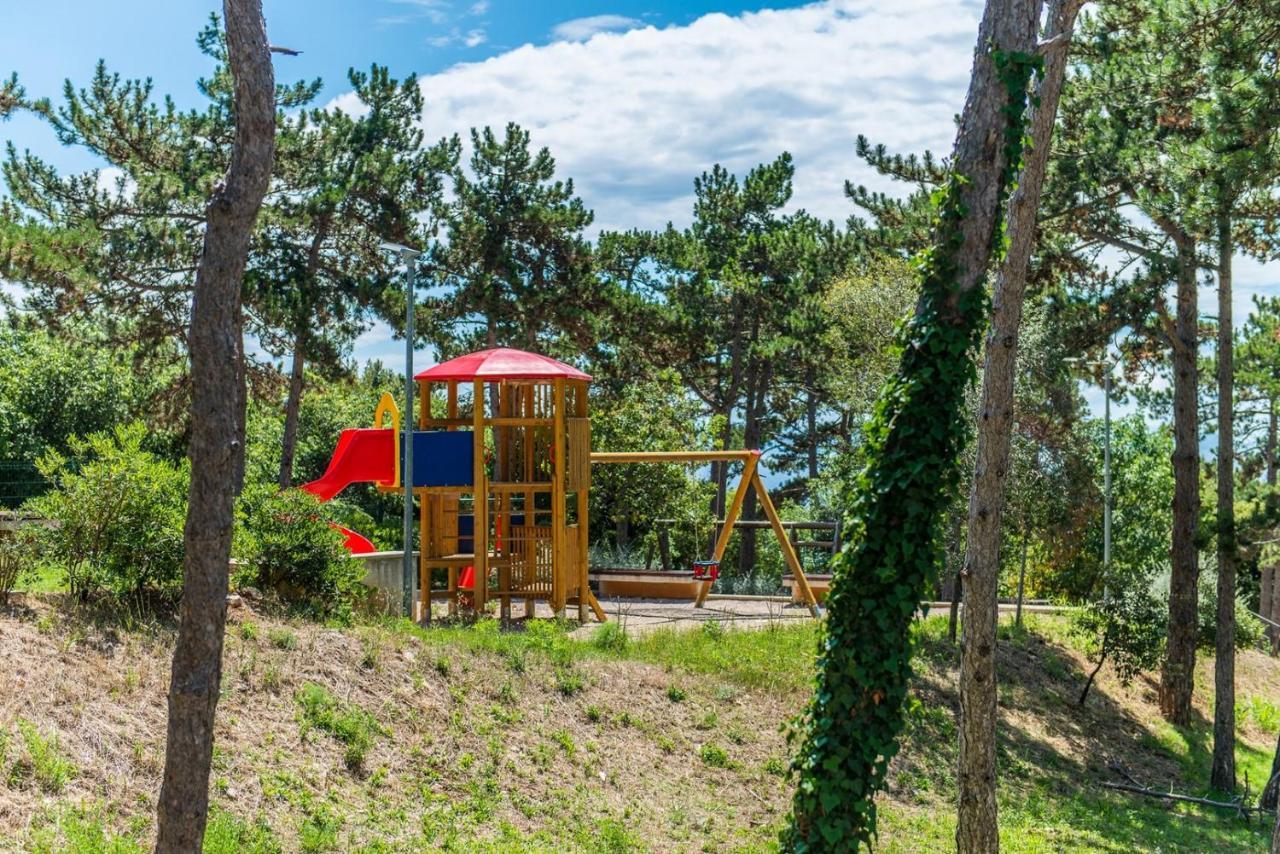 Apartments Pino ラバック エクステリア 写真