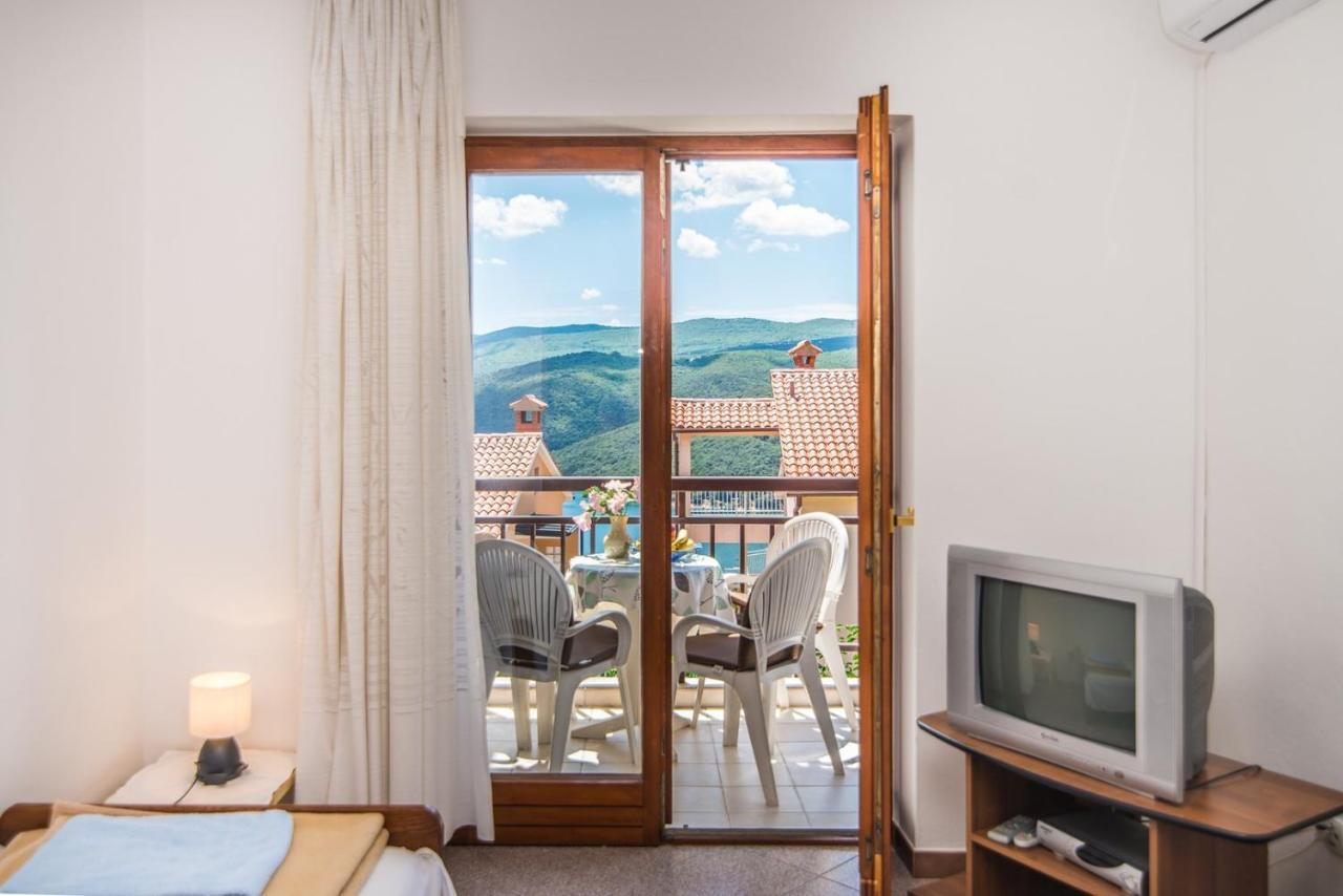 Apartments Pino ラバック エクステリア 写真