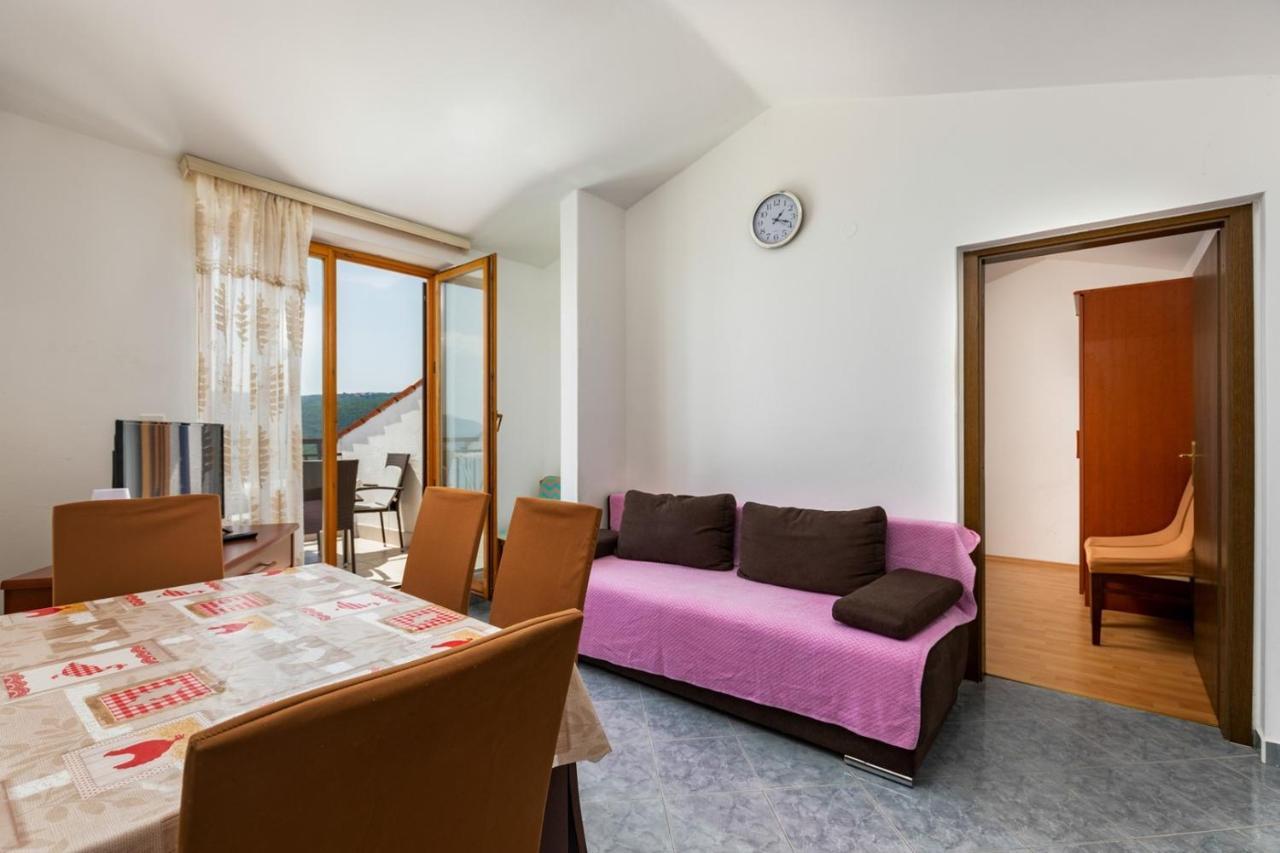 Apartments Pino ラバック エクステリア 写真