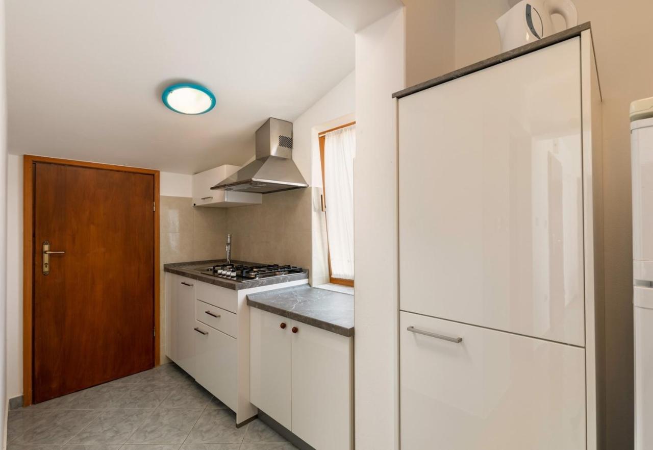 Apartments Pino ラバック エクステリア 写真